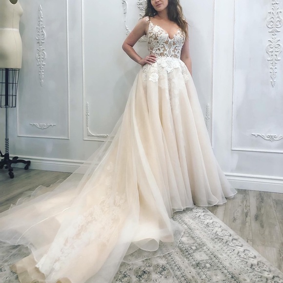 Whyte Couture Designer Blush Wedding Dress - Picture 7 of 7